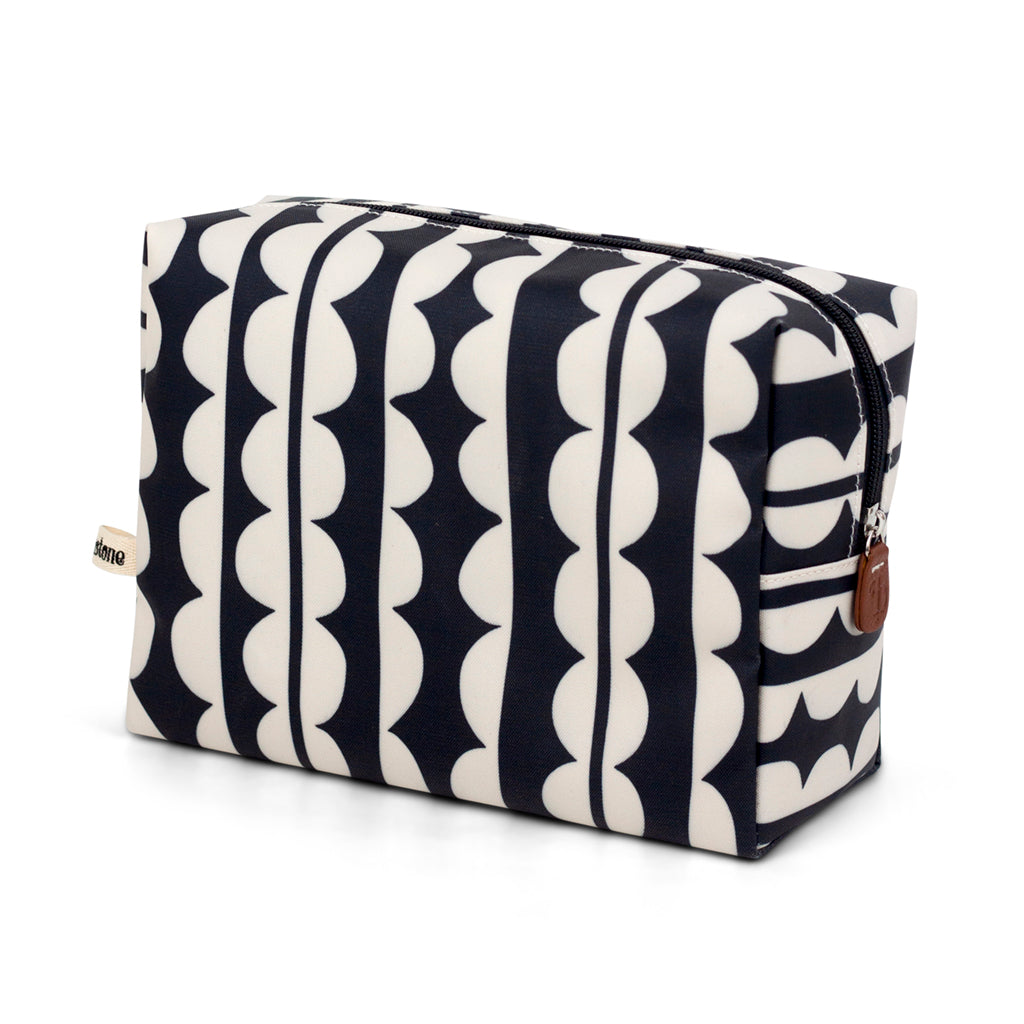 Jumbo Scallop Large Cosmetics Bag