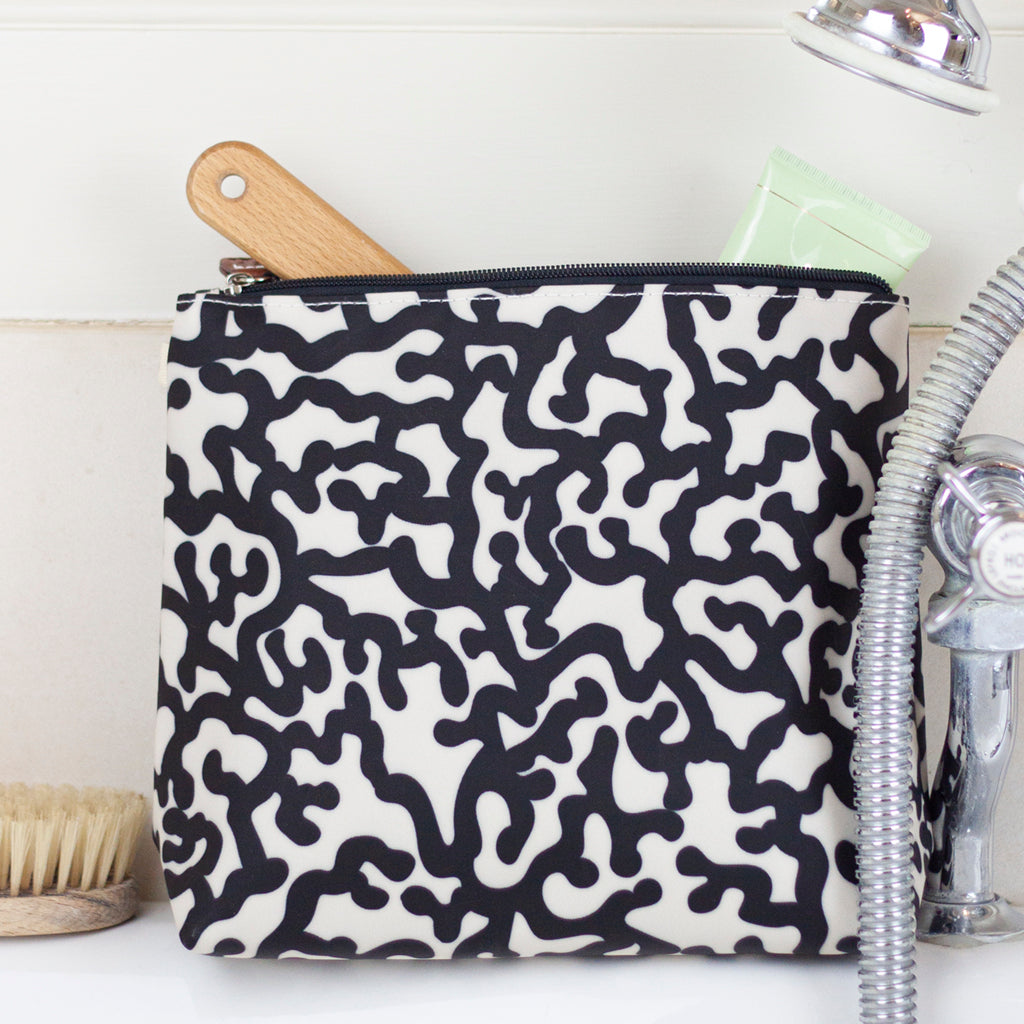 Coral Reef Tall Wash Bag