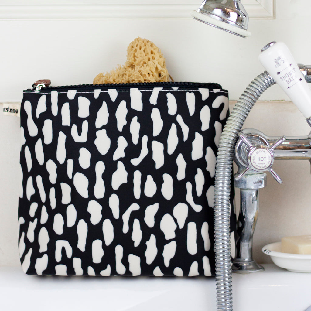 Rock Pool Tall Wash Bag