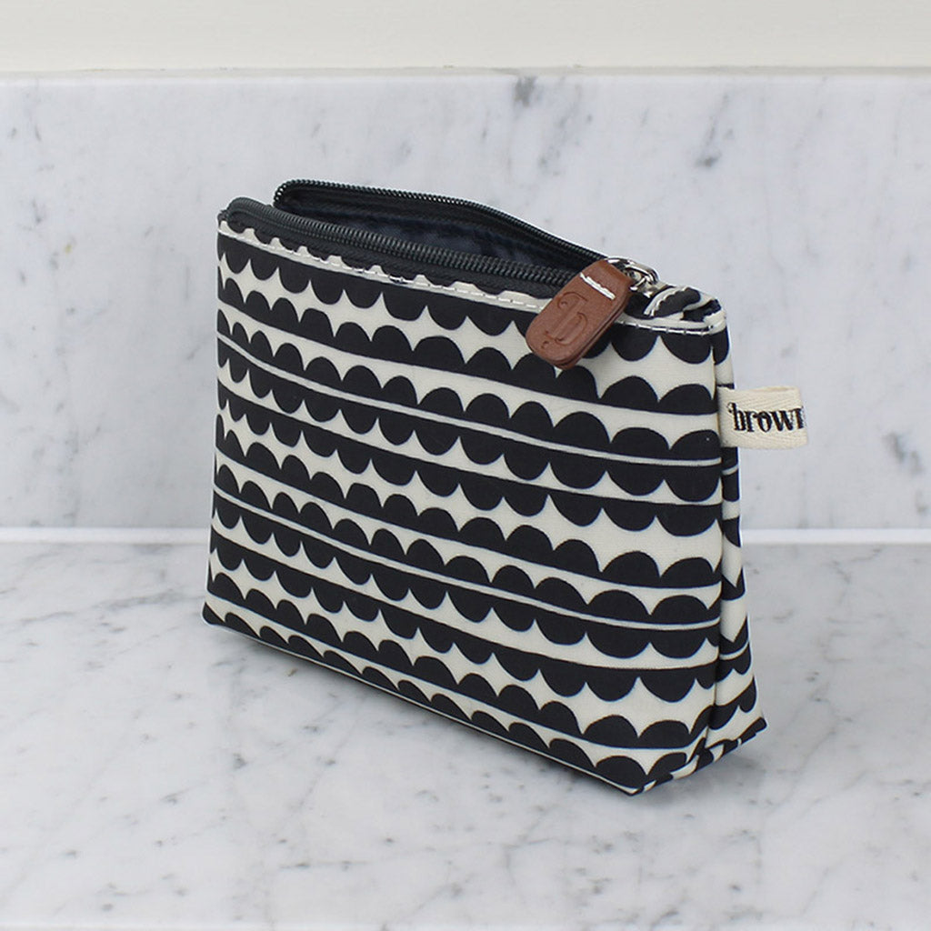 Scallop Make Up Bag