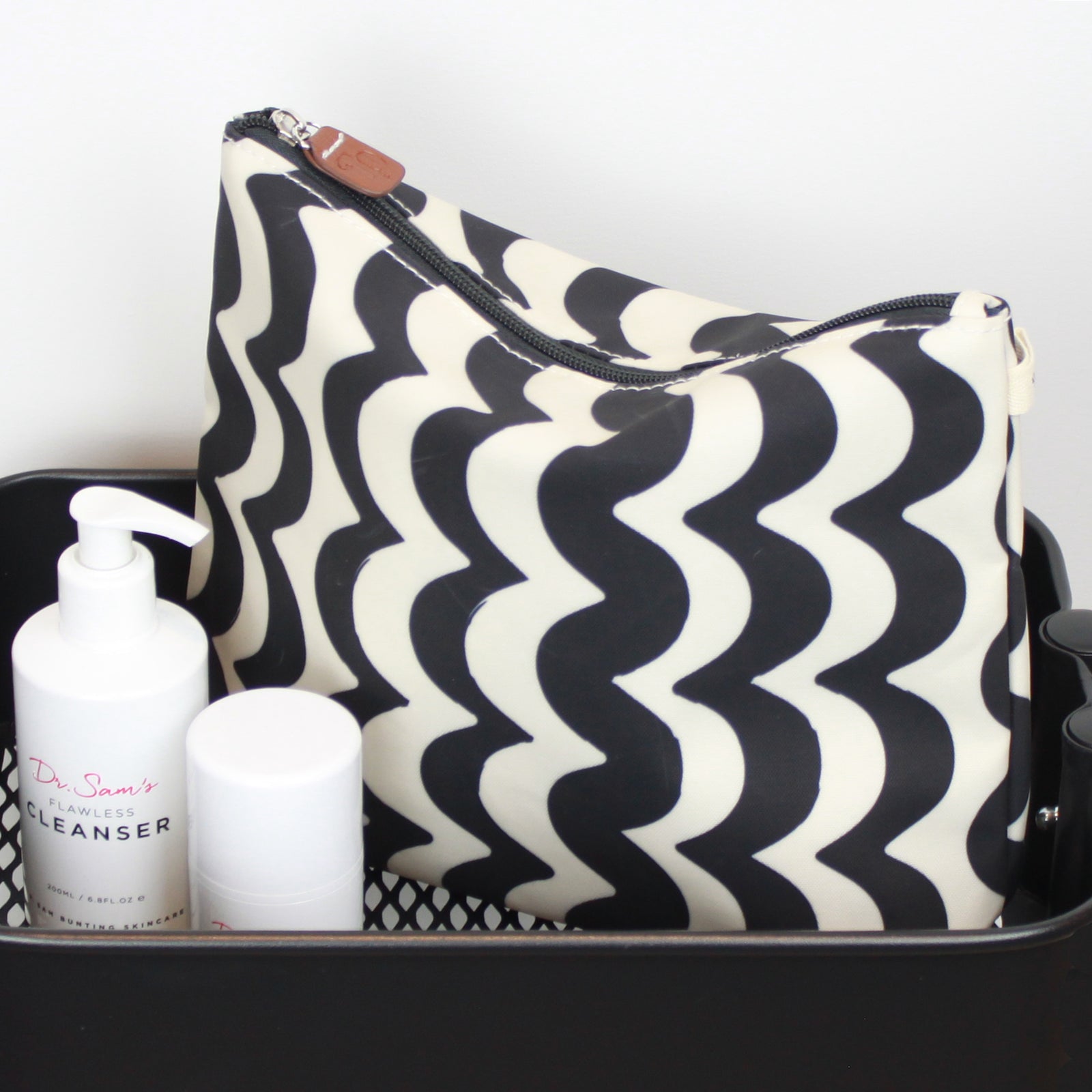 monochrome wave wash bag 